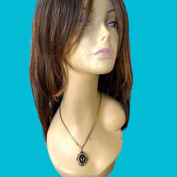 VTG CAMEO VICTORIAN CZECH STYLE GLASS CAMEO/SILHOUETTE‎ GOLD TONE STAR NECKLACE - Picture 2 of 9